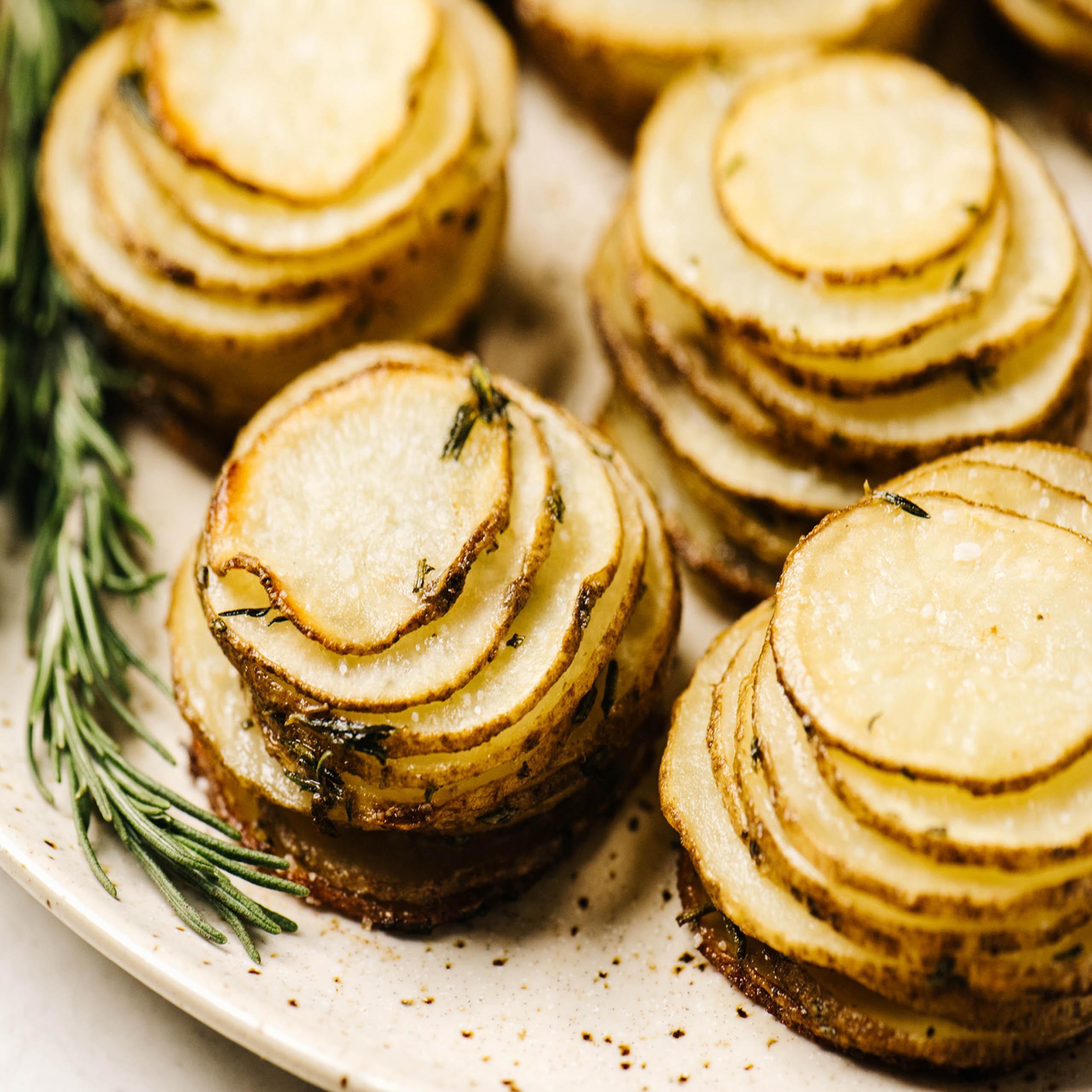 potato stacks, aardappel stapeltje